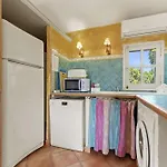 Holiday home Gauguin Fourques (Gard)